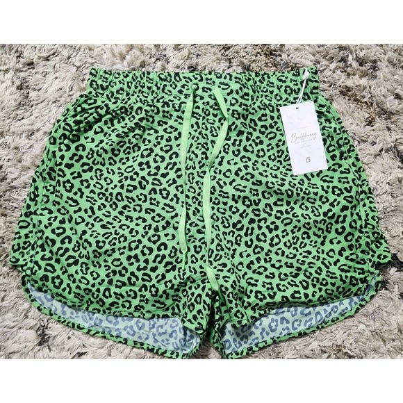 Buffbunny Collection Pants - BuffBunny Women's Flo V2 Shorts Leopard Print Pull On Drawstring Pockets Size Sm